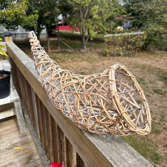 Vintage Cornucopia Basket Horn of Plenty 18” Fall Thanksgiving Centerpiece - Picture 5 of 9